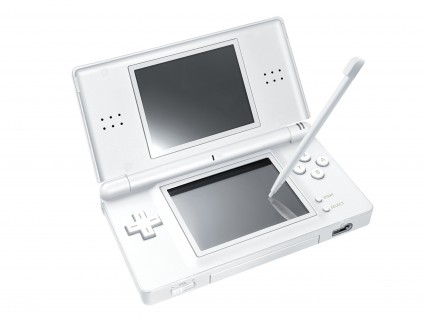 Nintendo DS com novidades e à frente da PSP