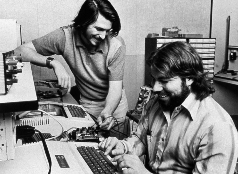 História dos computadores Apple em 2 minutos