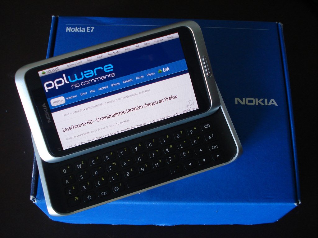 Análise: Nokia E7