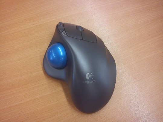 Análise Logitech Wireless Trackball M570