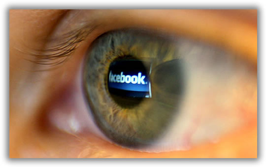 Mesmo desligado o Facebook espia-o