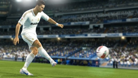 Pro Evolution Soccer 2013 já mexe …