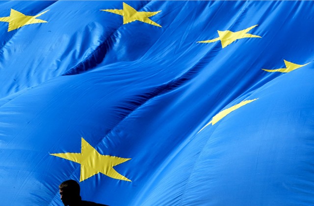 Procura emprego a n&iacute;vel europeu? O iPhone/iPad ajuda-o