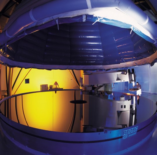 the8.2_verylargetelescopemainmirrors