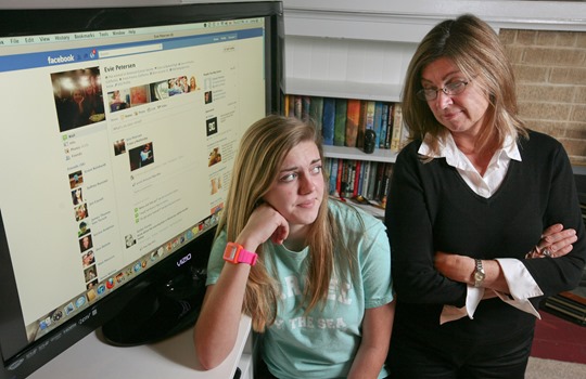 LIFE FAM-FACEBOOK-PARENTS FR