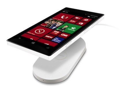 Nokia apresentou o Lumia 928, o seu novo Smartphone de topo