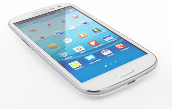 Galaxy S III irá sofrer actualizações de software igual ao S4