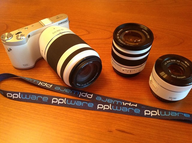 Unboxing: Samsung Galaxy Camera NX300