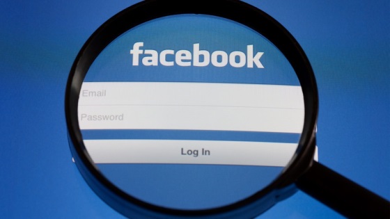 Facebook bloqueia contas com email exposto no ataque à Adobe