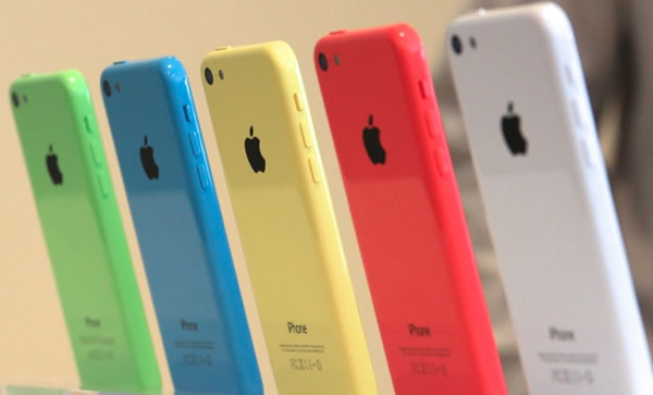 Apple decepciona na venda de iPhones e perde na Bolsa