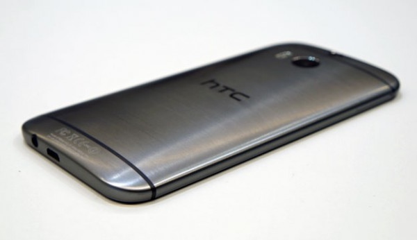 Como se comportará o HTC One M8 face à concorrência directa?