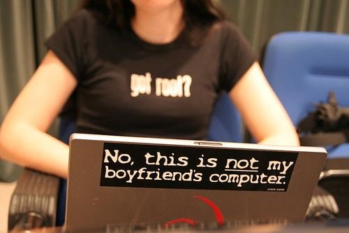 Comissão Europeia quer mais mulheres na Tecnologia