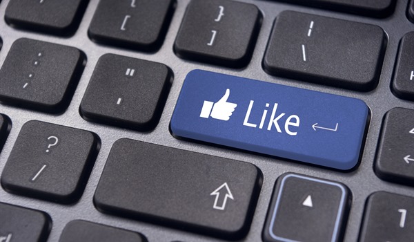 like message on keyboard button, social media concepts