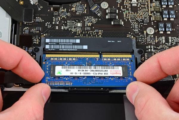 Se possível tenha pelo menos, no seu Mac, 4GB de Ram, mas 8GB é o ideal