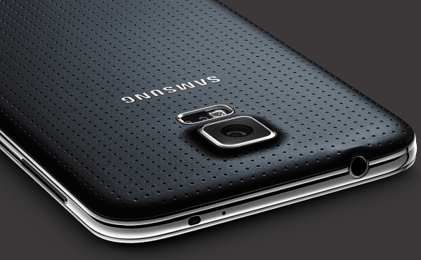 Samsung Galaxy Alpha poderá ser conhecido já no próximo mês