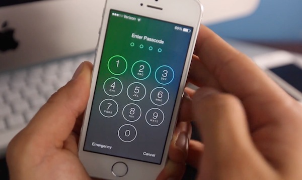 Novo bug do iOS 8 permite contornar bloqueio de ecrã pelo Siri