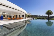 bevhills-10-930x620