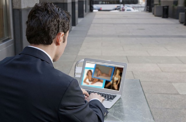 Portugueses são moderados a ver pornografia na Internet