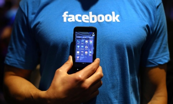 Facebook deixará de reproduzir vídeos do YouTube e Vimeo