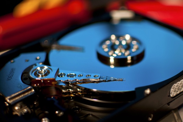 Spyware descoberto nos discos dos mais conhecidos fabricantes