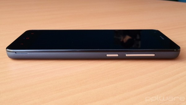 xiaomi_redmi_2_direita