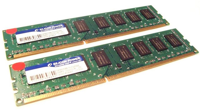 Rowhammer: Sabia que as memórias DRAM têm um bug físico?