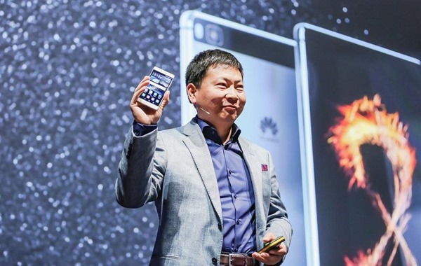 0842.huawei-p8-event.jpg-940x632