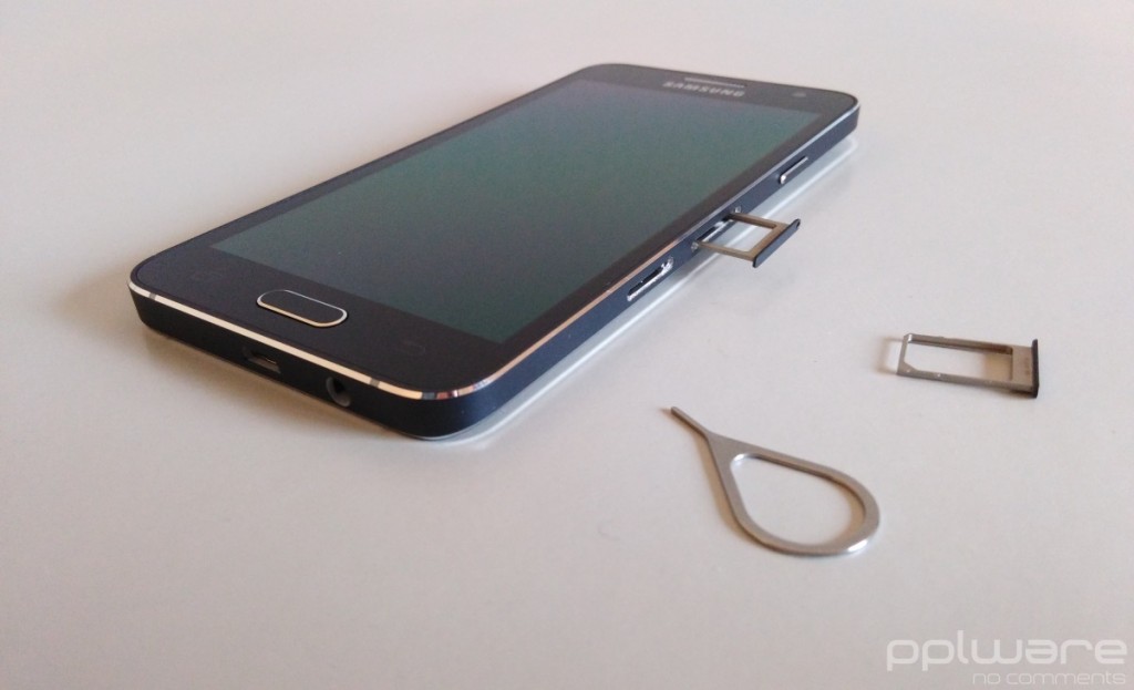Samsung Galaxy A3 - Slots para cartões