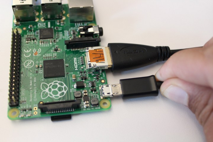 raspberry-pi-b-connect-power-photo-100409821-orig