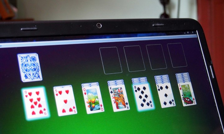 Preparados para pagar para jogar Solitário no Windows 10?