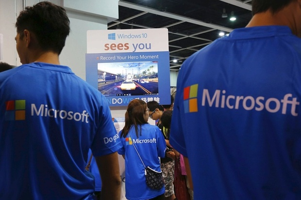 Advogados russos querem proibir Windows 10 porque este espia