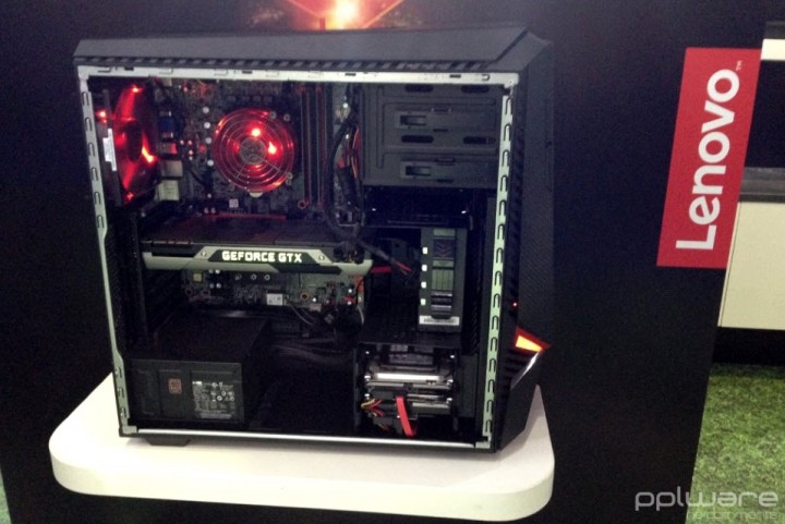 IFA 2015 - Lenovo 8