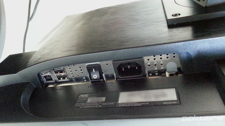 Monitor AOC - Portas1