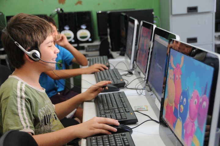 Portugal: Existe “apenas” 1 computador por cada 4 alunos