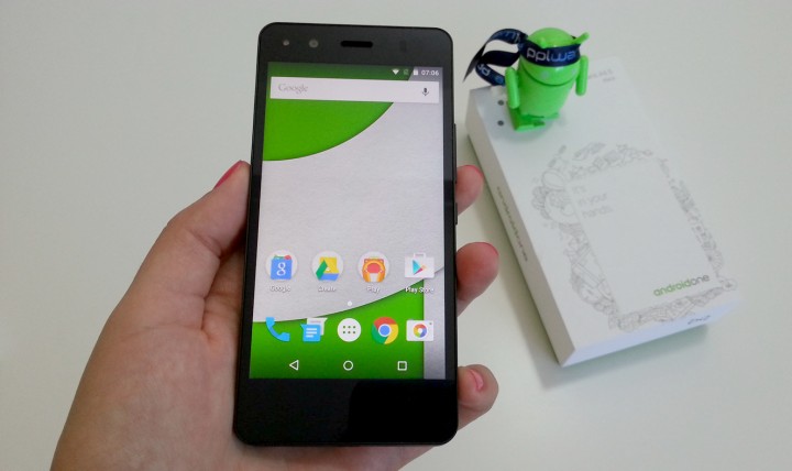 Unboxing: bq Aquaris A4.5, o Android One chegou a Portugal