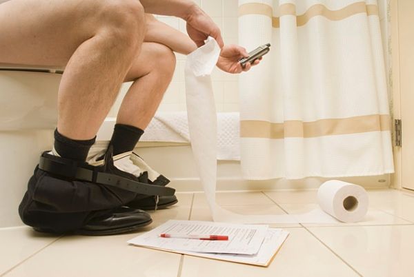 27% dos utilizadores utilizam o smartphone na casa-de-banho