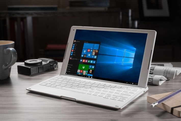 MWC16: A Alcatel apresentou o Plus 10, o seu primeiro portátil!