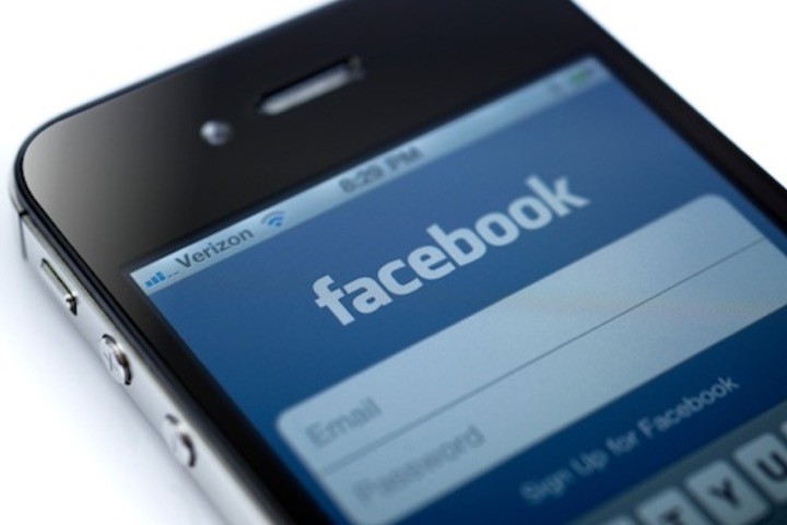 Facebook não lançou o seu telefone por falta de dinheiro