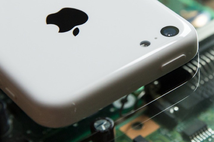 Já se sabe quem vai ajudar o FBI a quebrar a segurança do iPhone