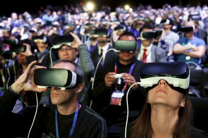 O Facebook também já tem uma câmara VR