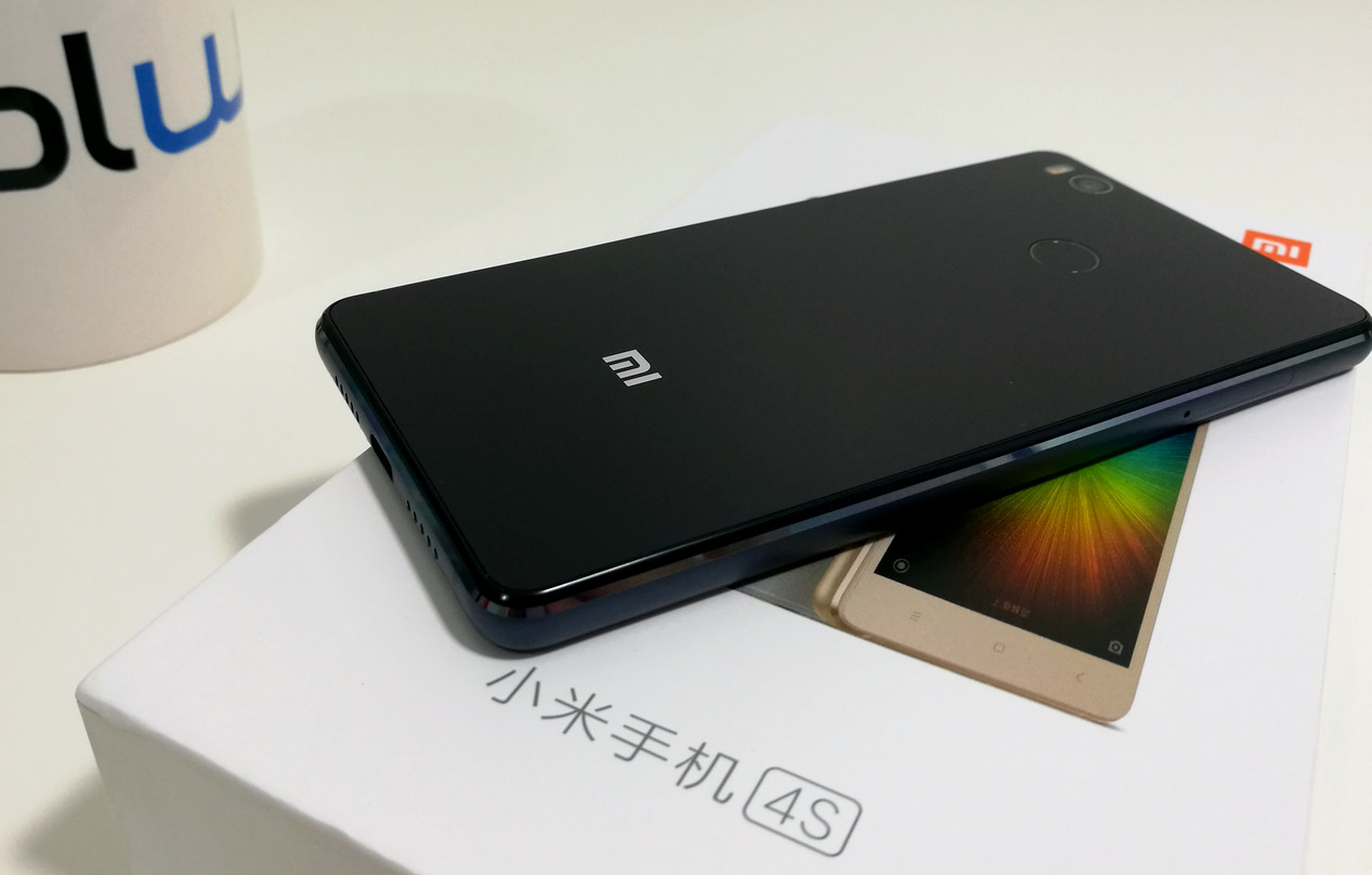 Unboxing: Xiaomi Mi 4S