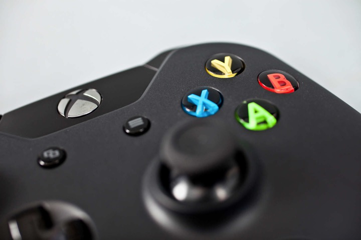 O Windows 95 também já corre na Xbox One
