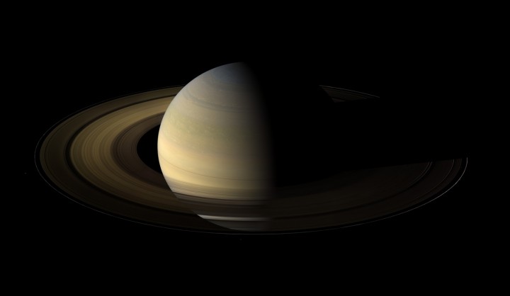 A misteriosa bolha que causa rupturas nos anéis de Saturno