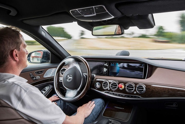 Portugal: Legislação para carros autónomos já no próximo ano