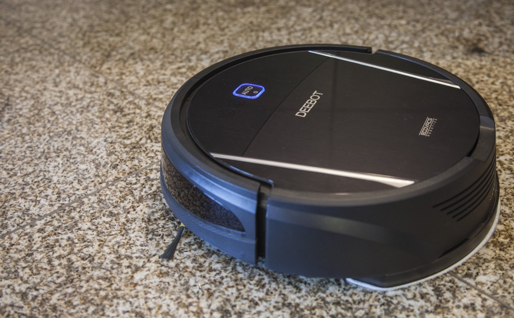 Análise Deebot M85: aspirar e passar a pano como um robô