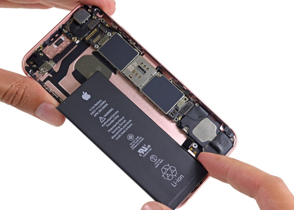 Apple admite existirem mais iPhones 6s com problemas de bateria