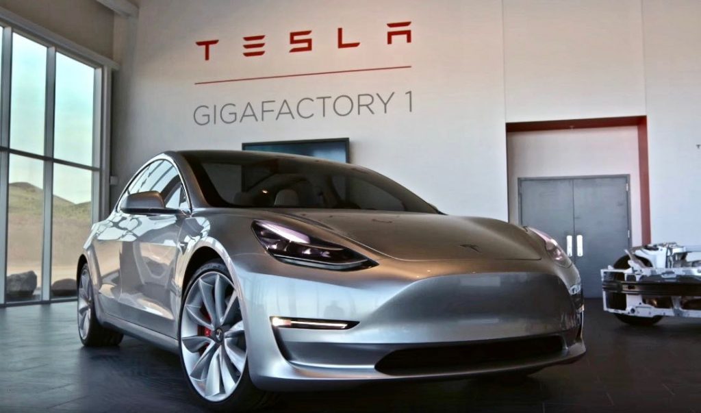 Tesla considera construir cinco Gigafábricas. E em Portugal?