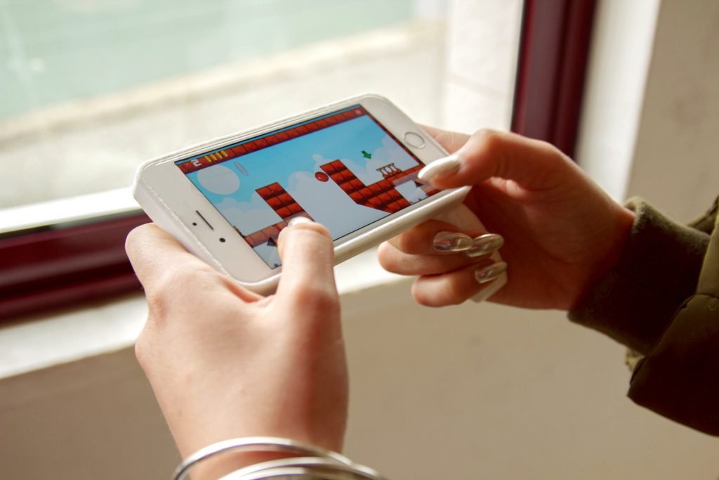 Gamller, a forma mais confortável de jogar no smartphone?