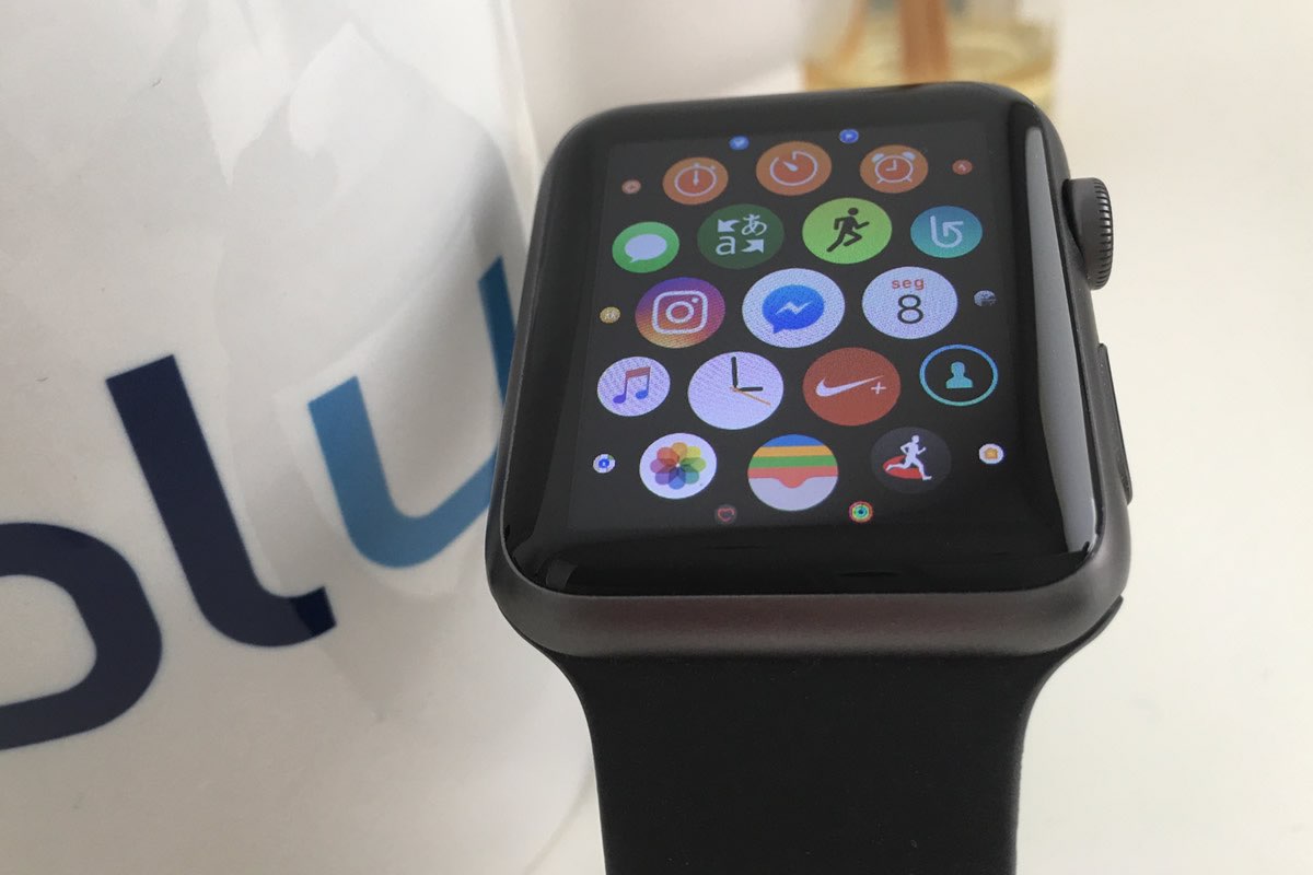 Apple alarga garantia do Apple Watch por mais um ano