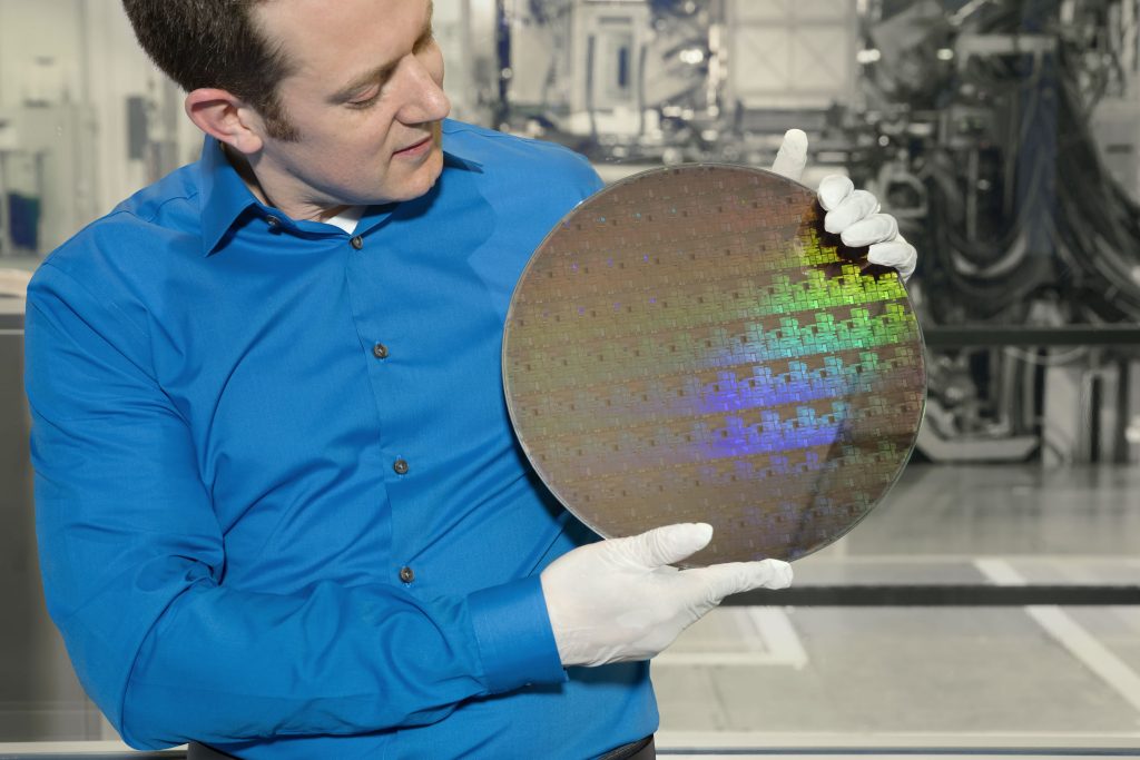 IBM coloca 30 mil milhões de transístores de 5nm numa unha